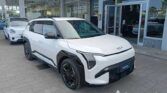 kia ev3 nuova colore bianco vista laterale