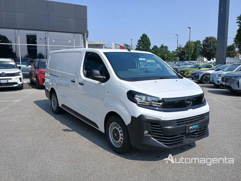 Opel Vivaro furgone km0. Colere bianco- Veduta anteriore laterale